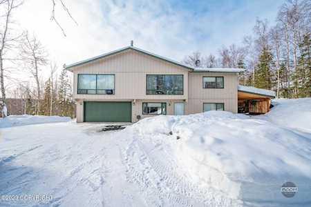 18015 Pioneer Dr Eagle River, AK 99577