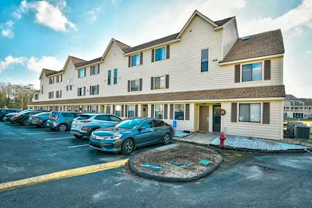 510 Fairwood Lakes Dr. #17-R Myrtle Beach, SC 29588