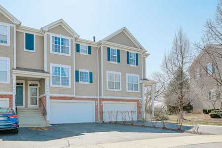 2285 Hudson Circle #2285 Aurora, IL 60502
