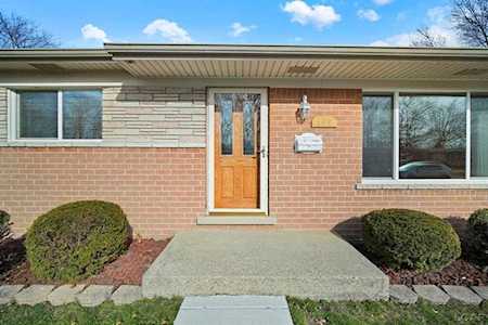 334 N Hawthorne Westland, MI 48185