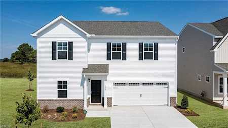 184 Peck Ln Suffolk, VA 23434