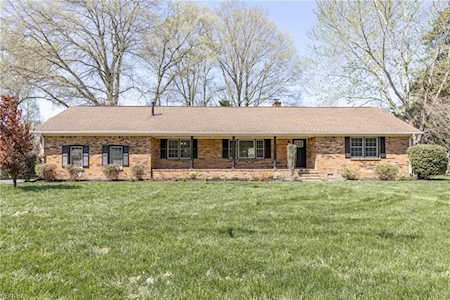 805 Little Neck Rd Virginia Beach, VA 23452