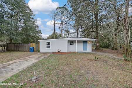 10525 Gailwood CIR E Jacksonville, FL 32218