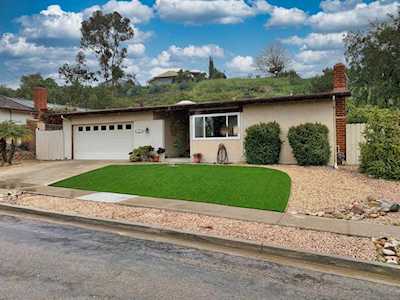 6393 Lake Athabaska Pl San Diego, CA 92119