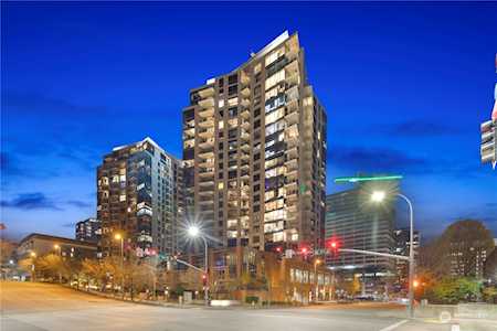 10610 NE 9th Place #906 Bellevue, WA 98004