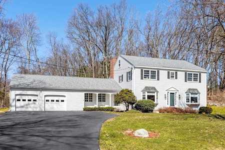 8 Dalton Road Chelmsford, MA 01824