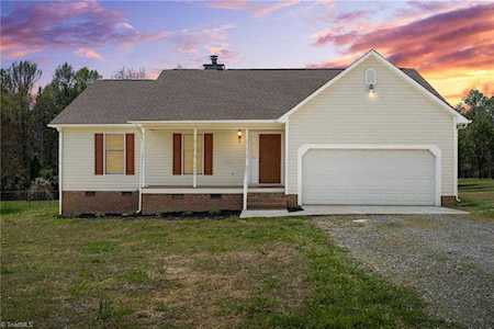 3425 Anderson Valley Road Mcleansville, NC 27301