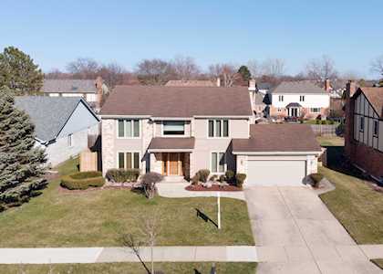 2247 Phillips Dr Glenview, IL 60025