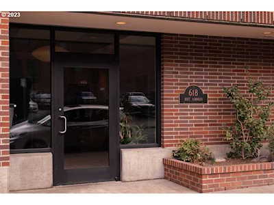 618 NW 12th AVE #213 Portland, OR 97209