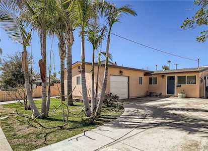 6272 Amber Lake Ave San Diego, CA 92119