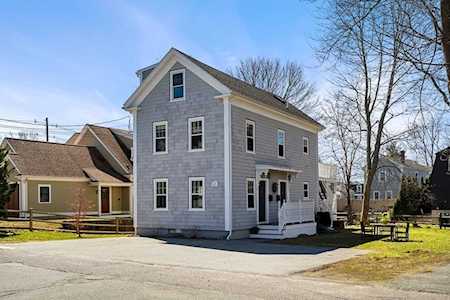 2 Roosevelt Avenue #1 Marblehead, MA 01945