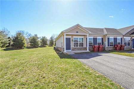 206 Huntington Ln Easton, PA 18040