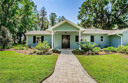 320 Deer Cove Ln Lutz, FL 33548