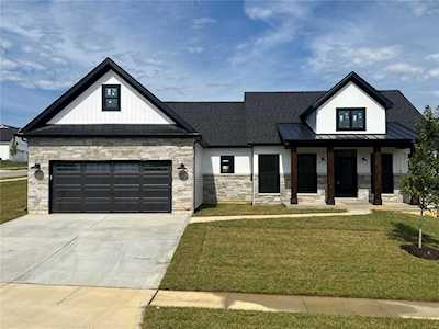 201 Copper Stone Court Wentzville, MO 63385