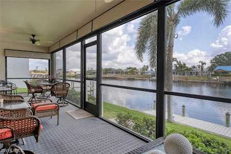 3943 SE 11th Place #101 Cape Coral, FL 33904