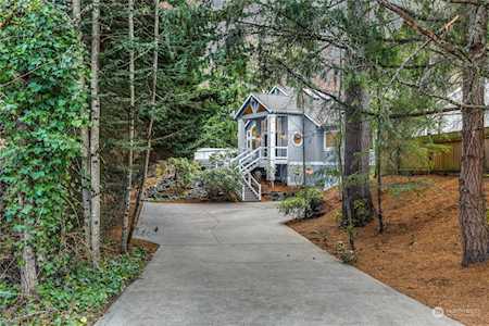8707 170th Ct NE Redmond, WA 98052