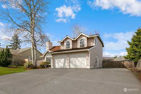 1818 SW 325th Place Federal Way, WA 98023