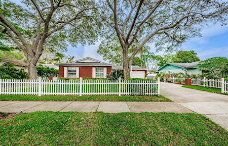 1510 Dinnerbell Ln E Dunedin, FL 34698