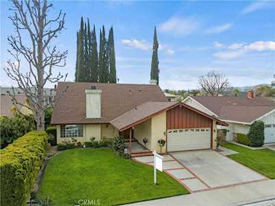 23422 Via Elisandra Valencia, CA 91355