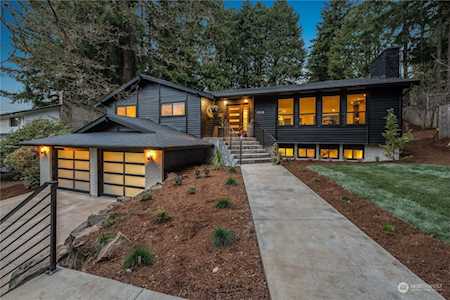 4014 NE 185th St Lake Forest Park, WA 98155