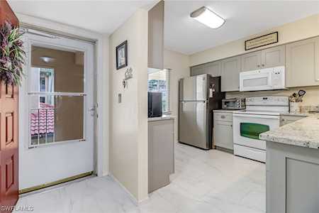 1025 Foxfire Ln #204 Naples, FL 34104