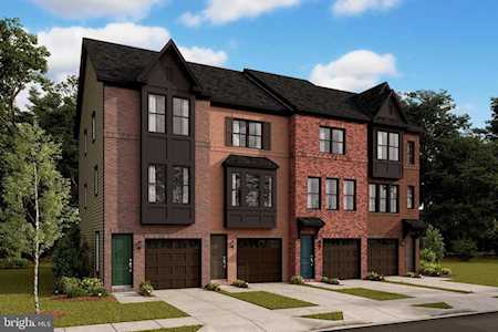 7241 Mountaineer Dr Alexandria, VA 22306