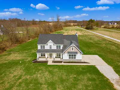 5408 Refugee Road Baltimore, OH 43105