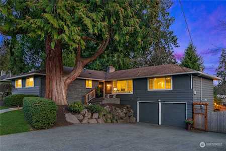 10425 NE 194th St Bothell, WA 98011