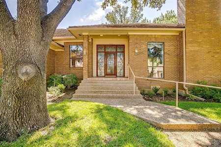 1310 Travis Circle N Irving, TX 75038