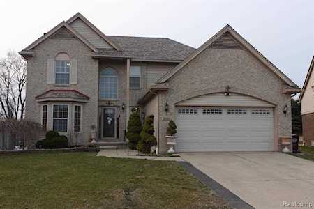 15560 Glenhurst Southgate, MI 48195