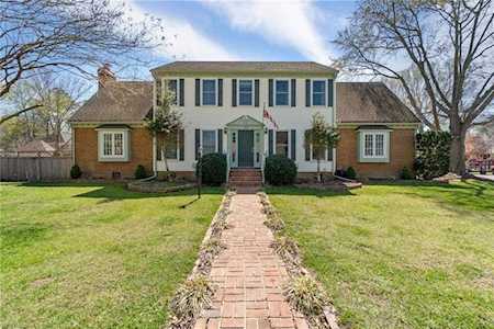 1105 Vineyard Dr Chesapeake, VA 23322