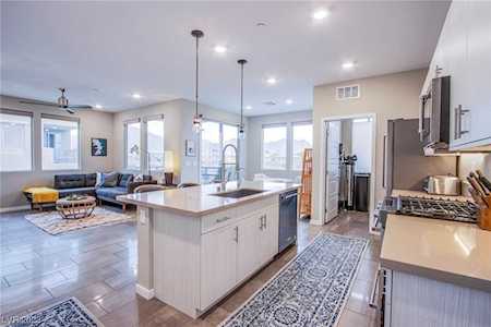 11250 Hidden Peak Ave #208 Las Vegas, NV 89135