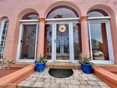 420 - 422 Jessamine Boulevard Daytona Beach, FL 32118