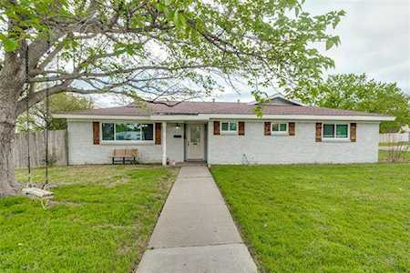 5028 Wyoming Trail North Richland Hills, TX 76180