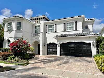 16065 Bristol Isle Way Delray Beach, FL 33446
