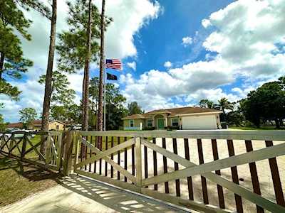 15210 N 66th Court Loxahatchee, FL 33470