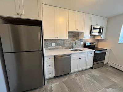 33 Westgate Rd #4 Boston, MA 02467