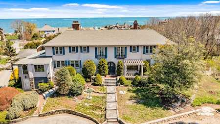 25 Hobart Ln Cohasset, MA 02025