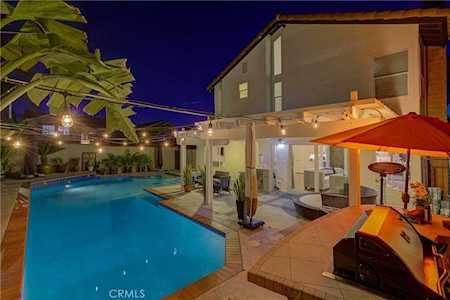 8334 Mercury Dr Buena Park, CA 90620