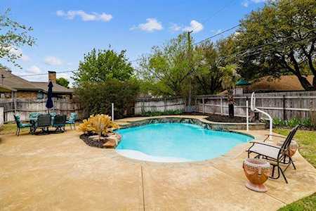 732 Owens Drive Crowley, TX 76036