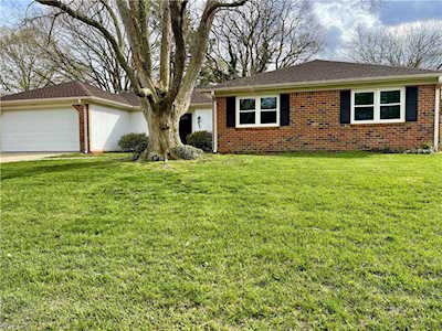 905 Earl of Essex Arch Virginia Beach, VA 23454