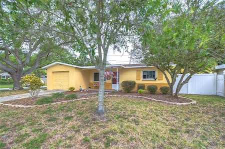 1034 Woodbrook Dr S Largo, FL 33770