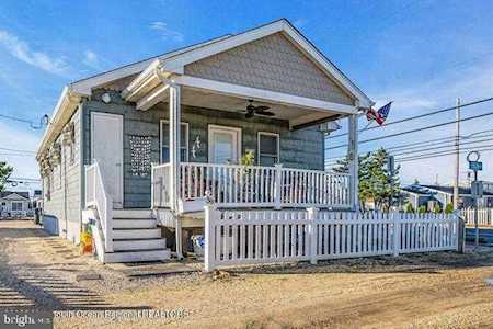 39 E Penguin Way Lavallette, NJ 08735