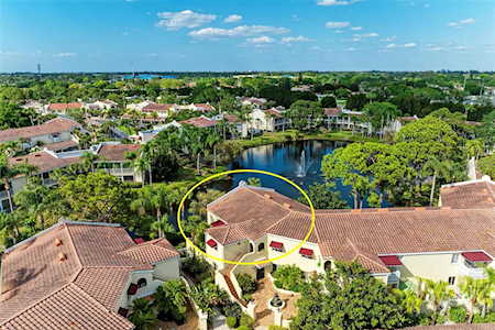6101 34th St W #9C Bradenton, FL 34210