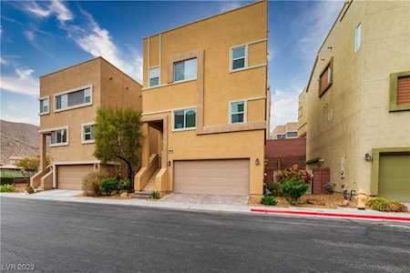 10540 Shiny Skies Dr Las Vegas, NV 89129