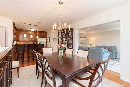 101 Sheldrake Place #101-10 Mamaroneck, NY 10543
