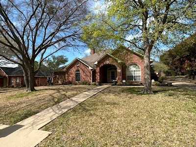 837 Lynhurst Lane Denton, TX 76205