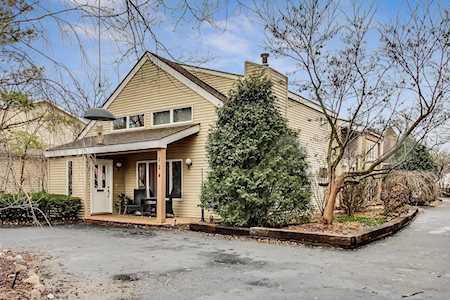 124 Hill St Mount Prospect, IL 60056