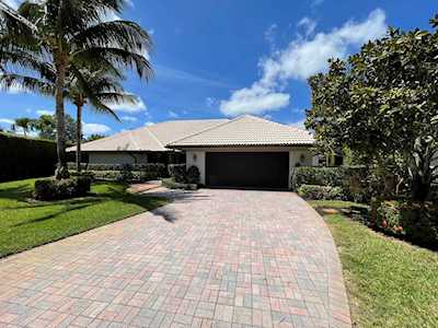 17829 Scarsdale Way Boca Raton, FL 33496