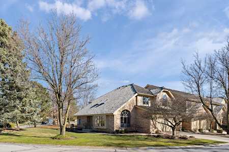 8515 Thistlewood Ct Darien, IL 60561